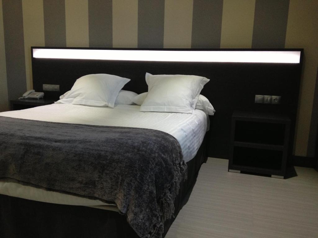 Hotel Adelma Hoznayo Zimmer foto